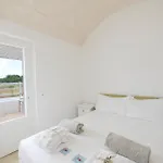 Trullo White Dream Con Piscina アパート