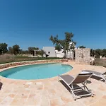 Apartment Trullo White Dream Con Piscina *