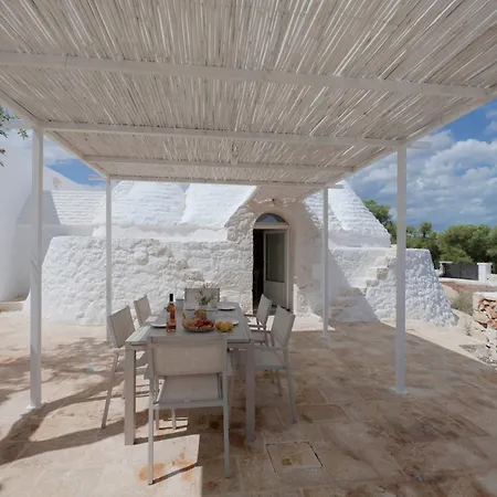 Trullo White Dream Con Piscina * Carovigno