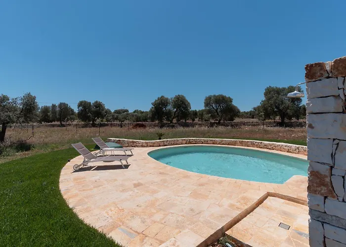 Trullo White Dream Con Piscina * Carovigno