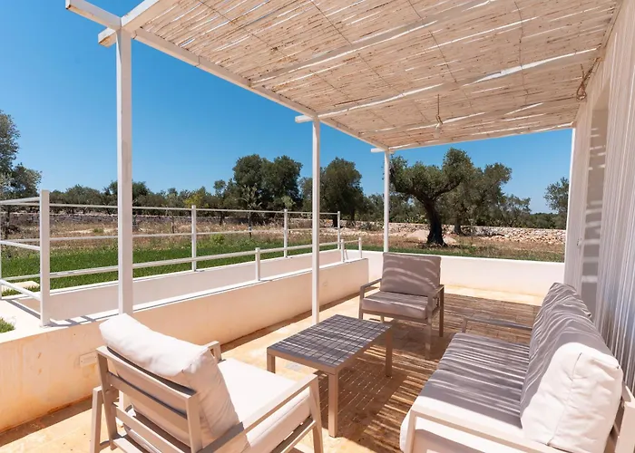 Trullo White Dream Con Piscina